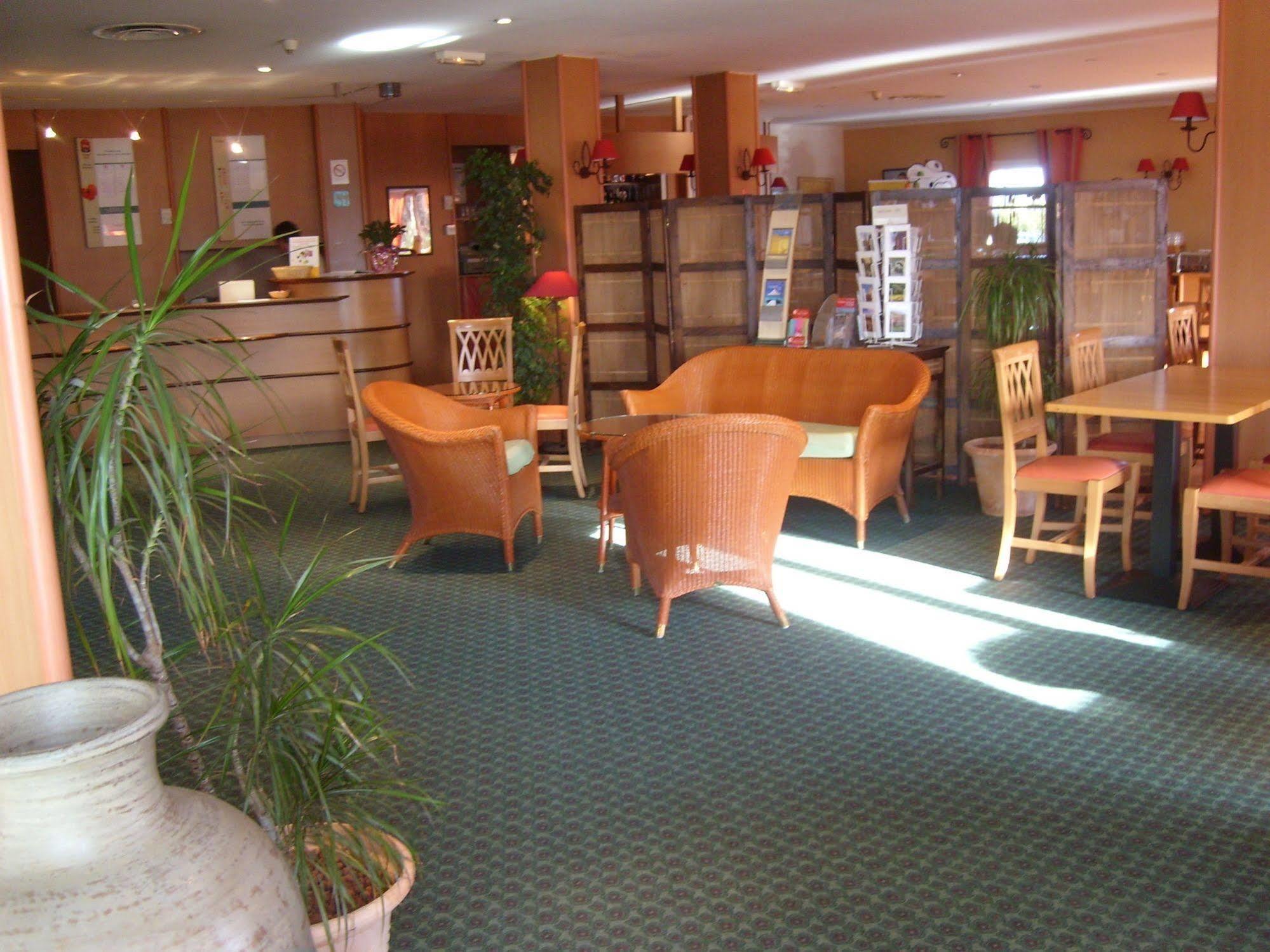 Ibis Orange Sud Hotel Exterior photo